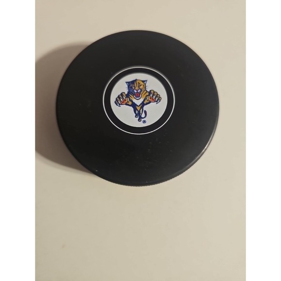 Florida Panthers NHL Hockey Puck Official Team Logo. - Picture 1 of 7
